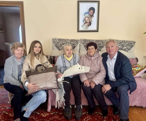 Життя крізь війну і працю: 93-річчя відзначила Ірина Перун із …