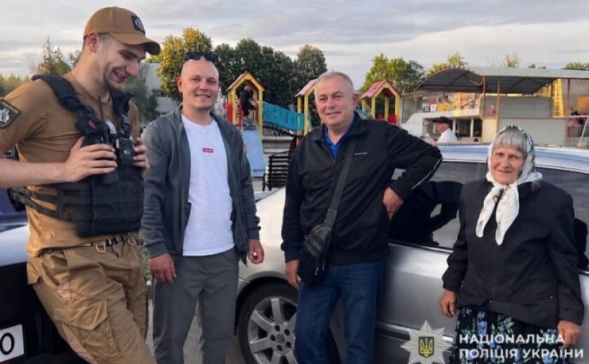 Життя на межі: поліцейський офіцер Покровської сільської громади допоміг родині …