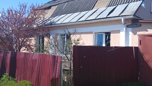 Росіяни вдарили по селу на Харківщині: зʼявилися фото наслідків