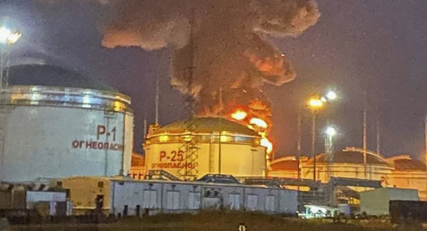 Україна атакувала ключові військові й нафтові об’єкти РФ