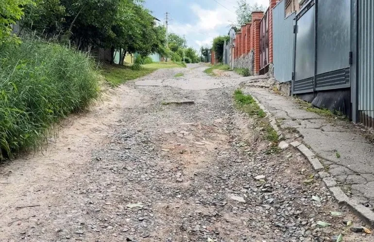 УЖКГ Полтави пообіцяло до кінця року завершити ремонт доріг у …