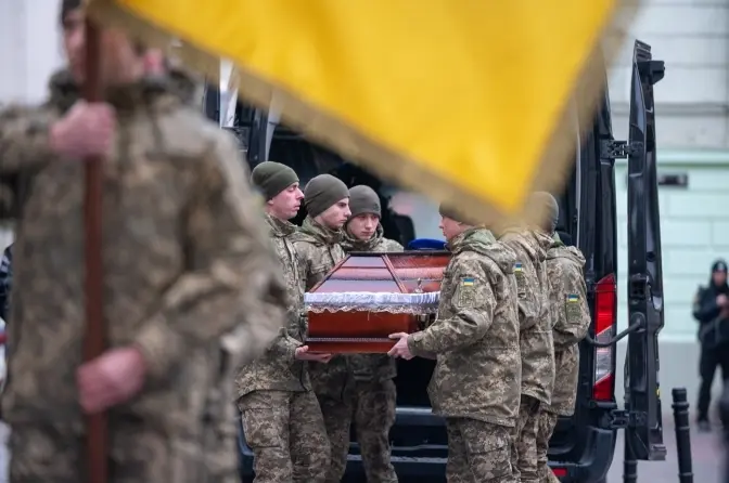 Завтра у Львові попрощаються із трьома Захисниками. Ким вони були