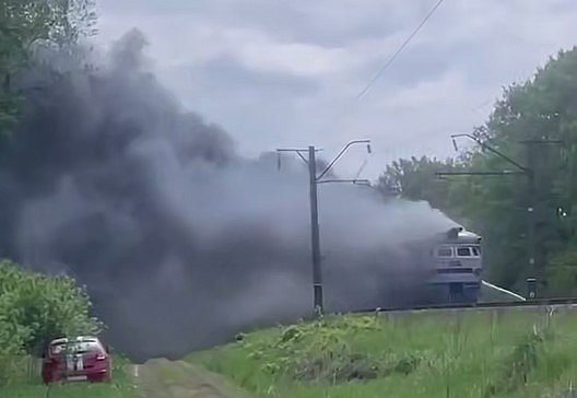 Загорівся пасажирський потяг Черкаси - Знам'янка (відео)
