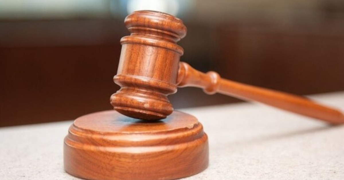 Закарпатцю, який ногою вибив доньці зуби, присудили громадські роботи