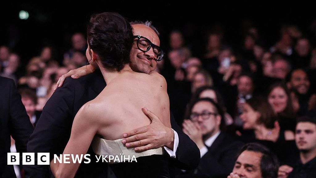 "Закінчіть цю бійню", — російський режисер Звягінцев отримав Гран-прі Канн …