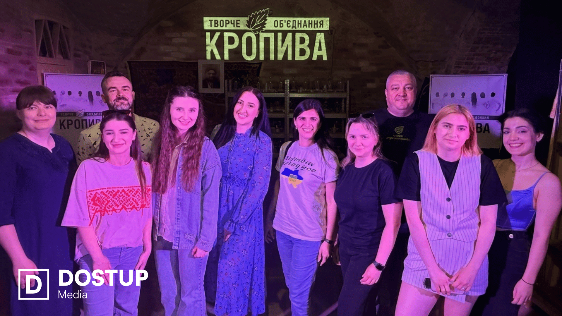 Залаштунки театру та зустріч з акторами: спільнота "Доступ. Медіа" відвідала …