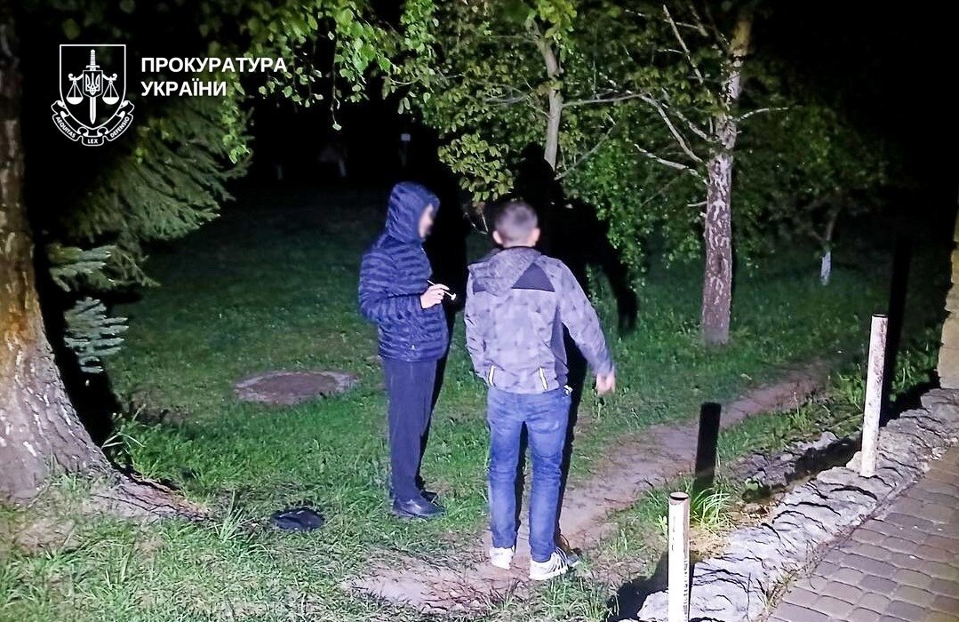 Залив очі газом та пограбував: молодик з Дубна проведе за …