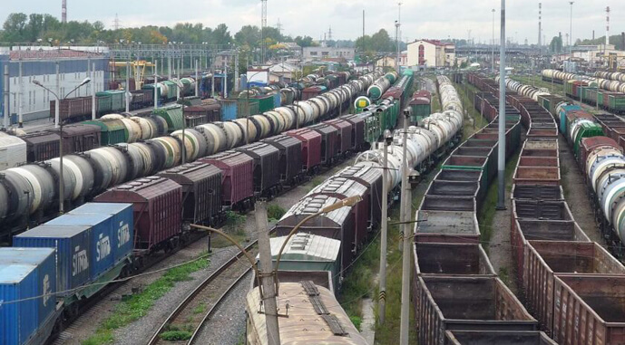 Залізничні перевезення рослинних олій на експорт упали на 18%