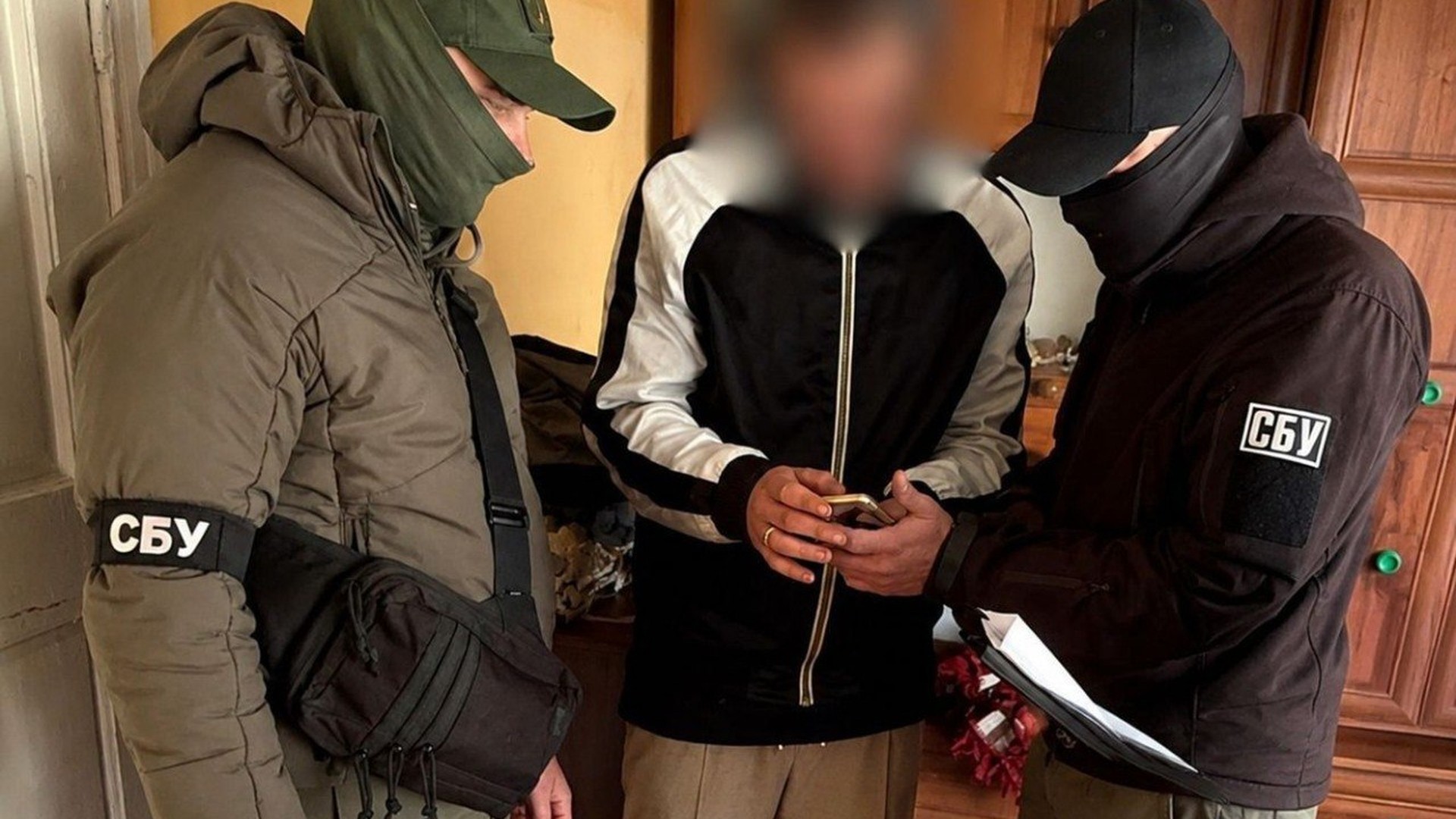 Замовляв підпали авто військових: киянину повідомили про підозру