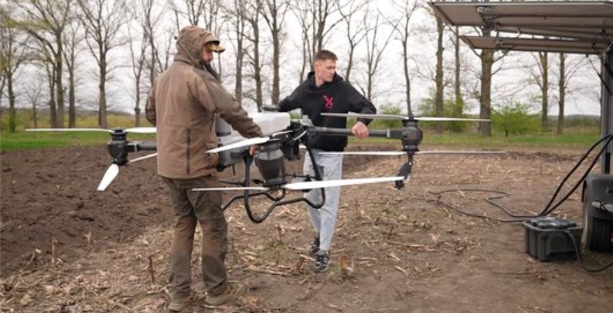 Фермер з Черкащини оптимізував витрати завдяки агродрону