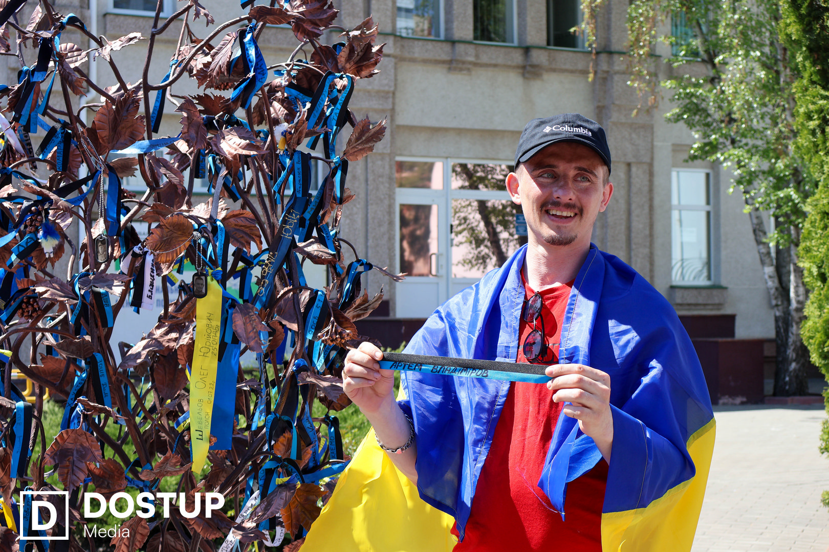 Заплакав, коли побачив український прапор: у Кропивницькому зустріли звільненого з …