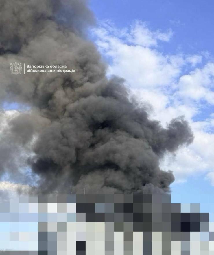 Запоріжжя знову зазнало ворожого удару: поранені двоє людей, – Федоров
