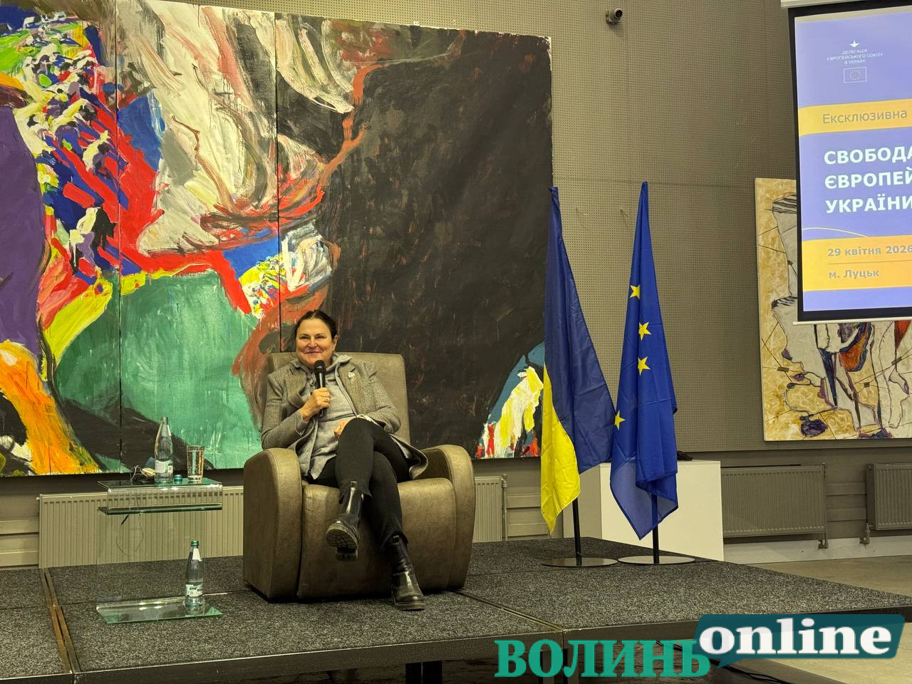 «Зараз ми намагаємося створити антитіла до дезінформації росії»: про що …