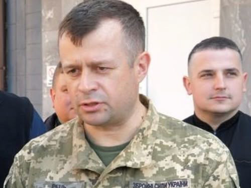 Заступник начальника Житомирського ОТКЦ та СП Олександр Рець приховує майно …
