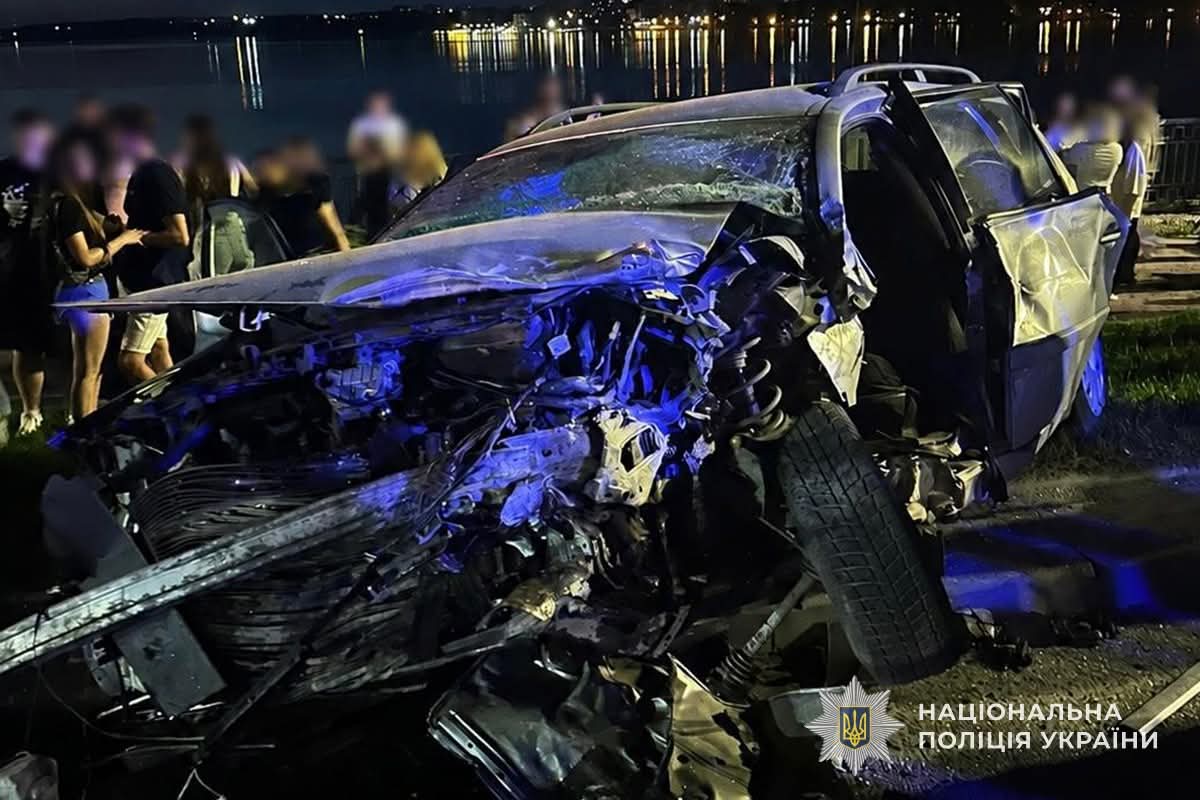 Затримали 19-річного водія BMW за смертельне зіткнення на дамбі в …