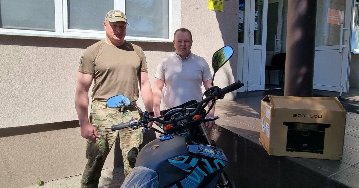 Захисник з Волині отримав потужний байк та енергопідтримку від земляків