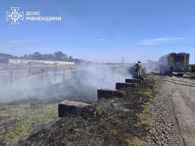 За минулий тиждень рятувальники Рівненщини загасили 85 пожеж