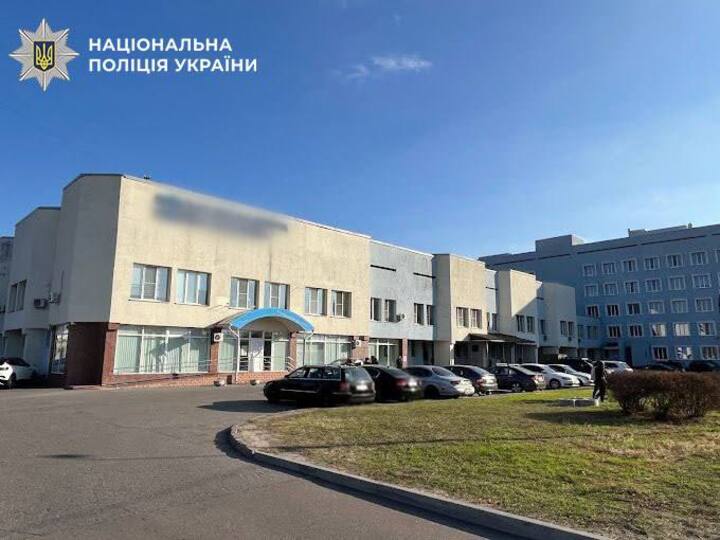 Звинувачують столичного лікаря у смерті дитини через пропущену пневмонію