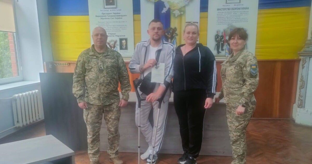 Звільнений з полону волинянин отримав відзнаку «За незламність»