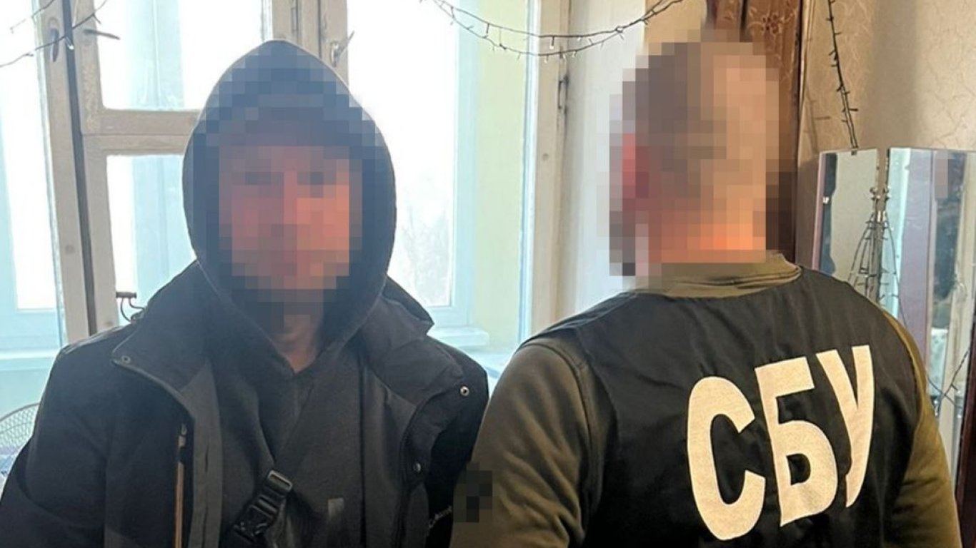 Здавали позиції ЗСУ в соцмережах: СБУ затримала трьох осіб