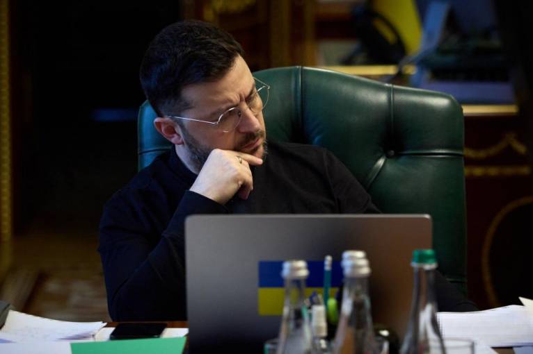 Зеленський: "Нова допомога партнерів зміцнює оборону і енергетику"