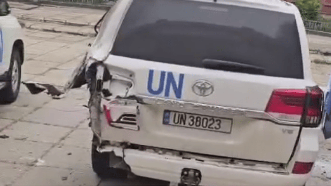 Зеленський: Росія двічі атакувала авто місії ООН в Херсоні