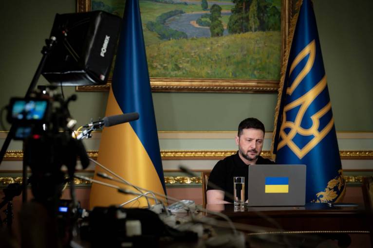 Зеленський: "Росія зірвала перемир’я, Україна відповість дзеркально"