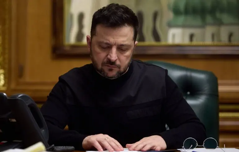Зеленський ввів санкції проти п’ятьох людей: потрапили під обмеження Богдан …