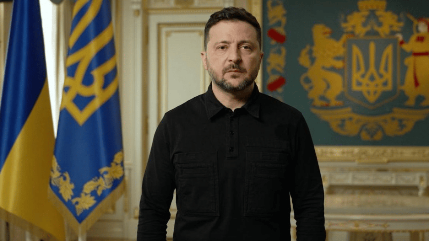 Зеленський доручив запропонувати формати відповіді ЗСУ на атаку РФ