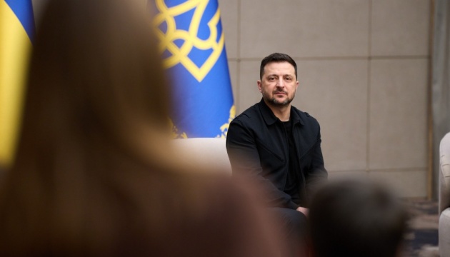 Зеленський на Саміті міст і регіонів привітав Тихановську та мера …