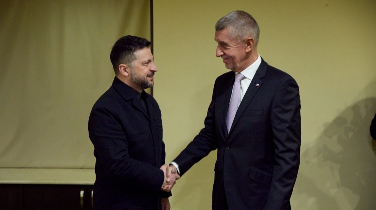 Зеленський обговорив із прем'єром Чехії кроки до членства України в …