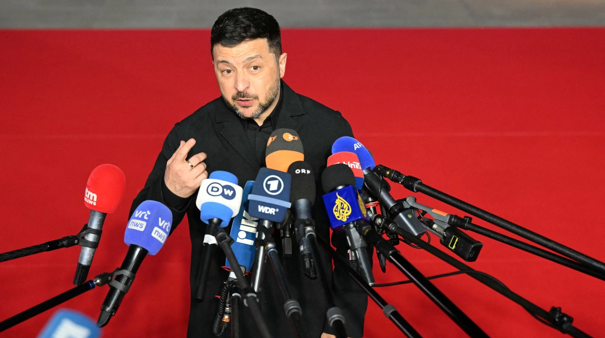 Зеленський пояснив ідею Путіна про "перемир'я 9 травня": Хочуть парад …