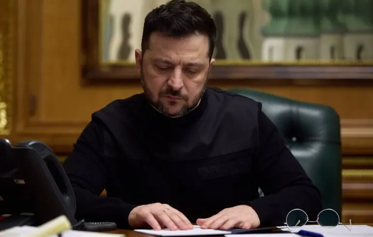 Зеленський про антибалістику: "Поставимо монумент у кожному місті людині, яка …