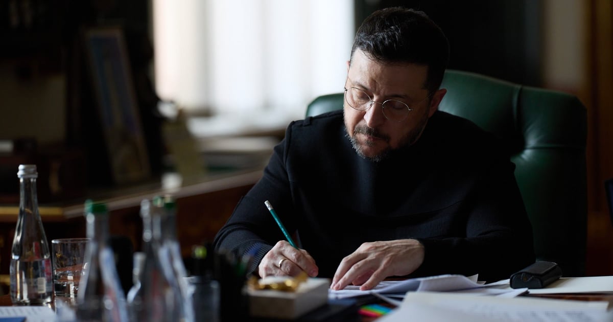 Володимир Зеленський підписав укази щодо продовження воєнного стану і мобілізації …