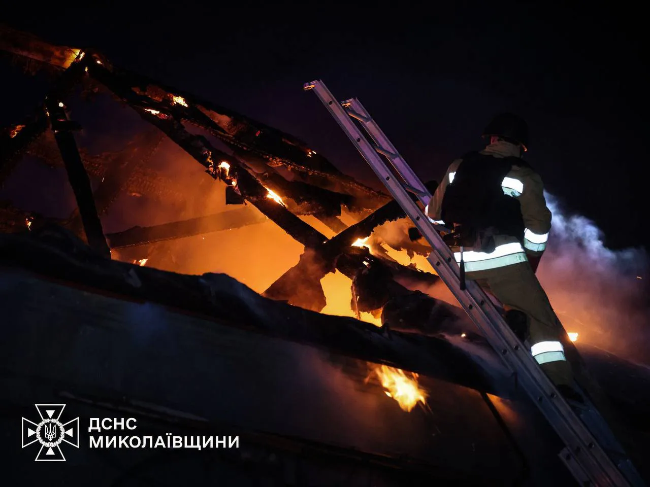 Зеленський розкрив наслідки нічної атаки рф - зачепило залізницю та …