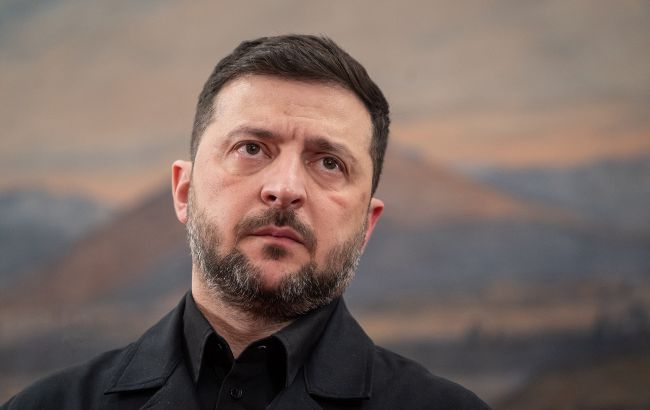 Зеленський розкритикував “перемир’я” на 9 травня