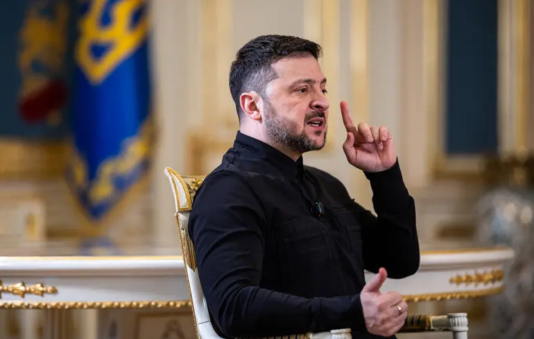 Зеленський сьогодні зустрінеться із представниками опозиційних фракцій та груп — …