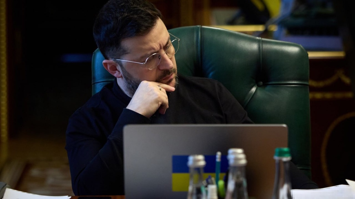 Зеленський уже поговорив з Макроном та Стьоре, комунікація з партнерами …