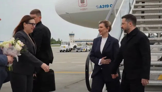 Зеленський із першою леді прибув до Румунії на саміт Бухарестської …