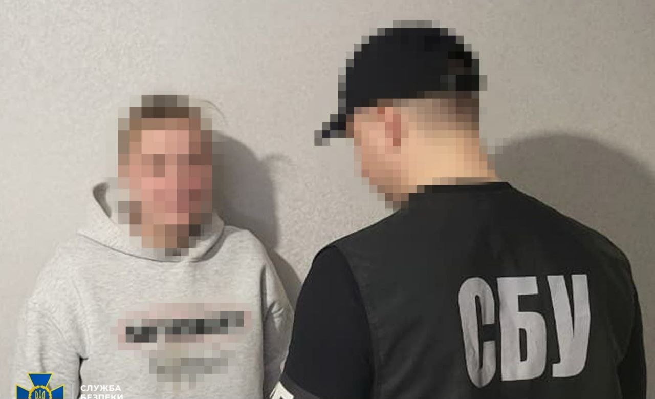 "Зливала" локації блокпостів і ТЦК: у Дніпрі викрили адміністраторку ТГ-каналу