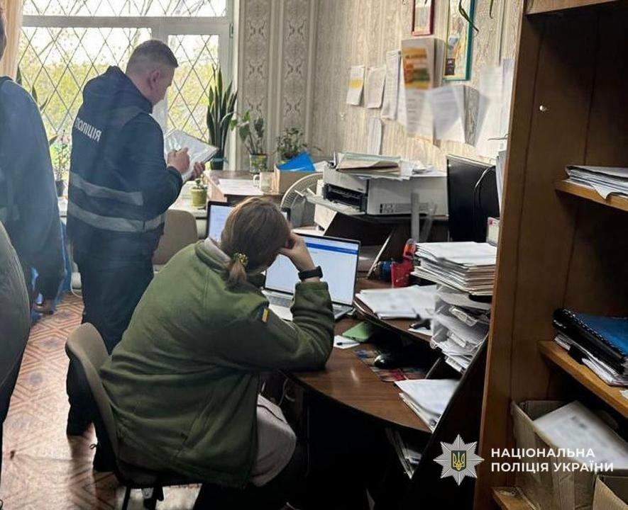 Зняла з військового обліку щонайменше 11 осіб: на Чернігівщині військовослужбовиці …