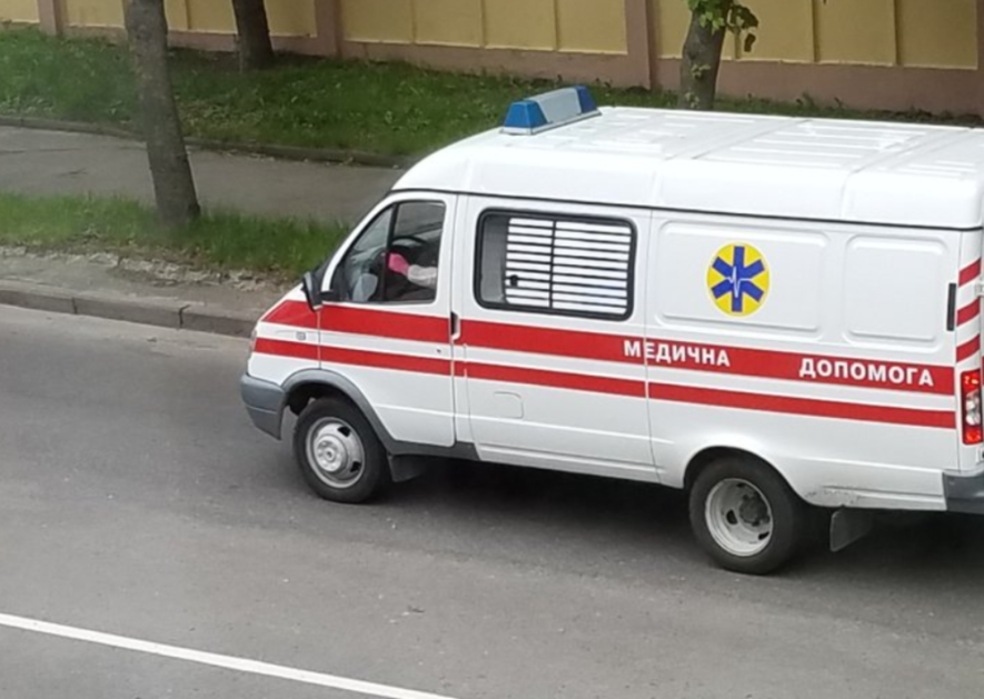 Зупинка дихання на асфальті: на Київщині виявили труп людини, - …