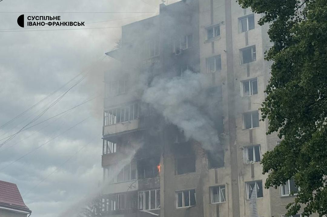 З'явилися нові фото з місця вибуху в Івано-Франківську