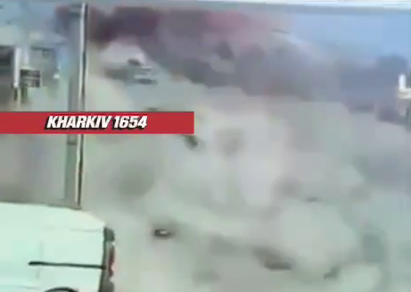 З'явилося відео удару ракети на Харківщині, від якого загинуло п'ятеро …