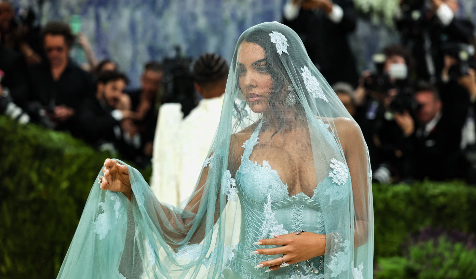 Зірки як експонати: Met Gala 2026 об’єднав мистецтво, тіло і …