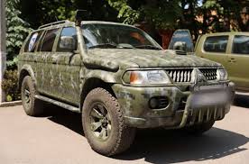 З Естонії екстрадували шахрая, який продавав ЗСУ неіснуючі авто від …