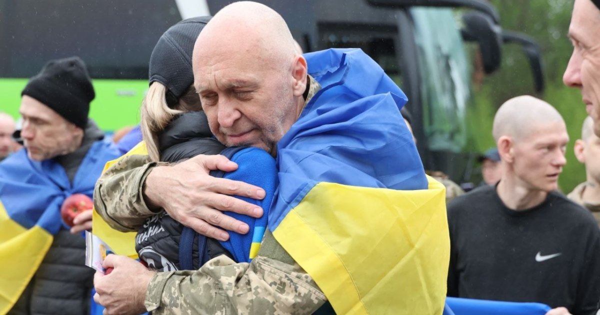 З полону додому нa Вінниччину повернулося п’ятеро зaхисників