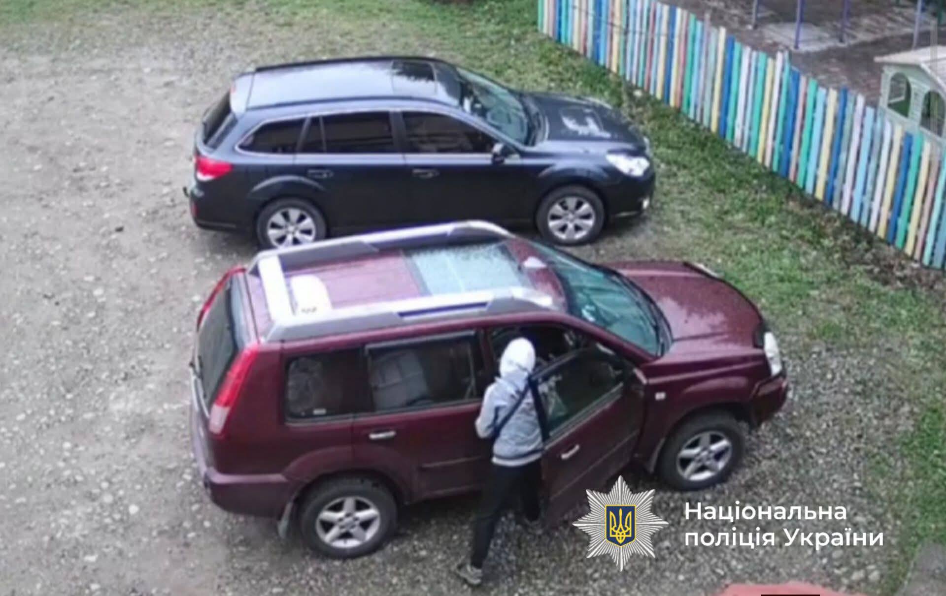 Калушанин викрадав речі із незачинених автомобілів (ФОТО)