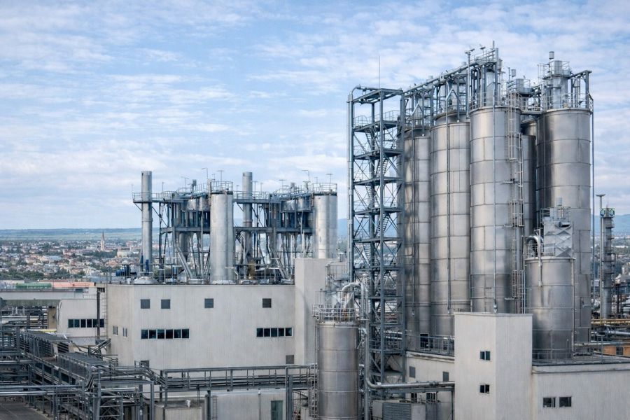 Калуш на межі техногенної аварії через крах "Карпатнафтохіму"