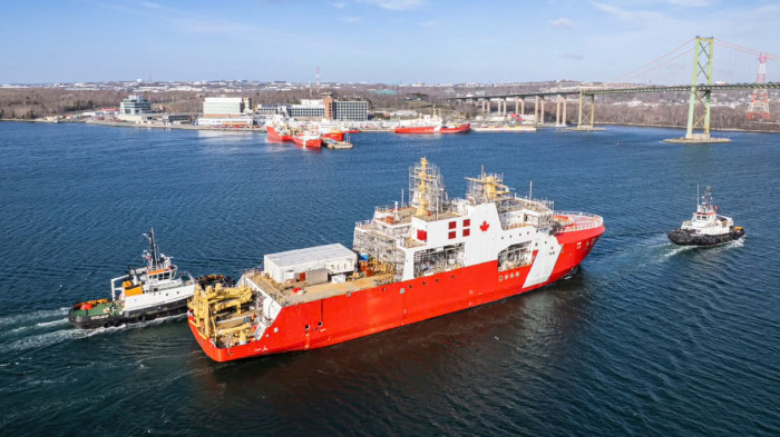 Канада спустила на воду перший арктичний патрульний корабель Donjek